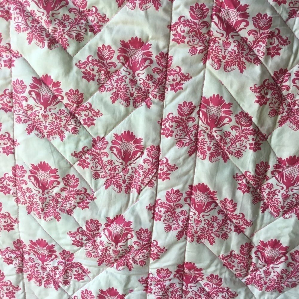 Handmade Quilt. Spring Pinks and Greens Braided - Picture 8 of 16